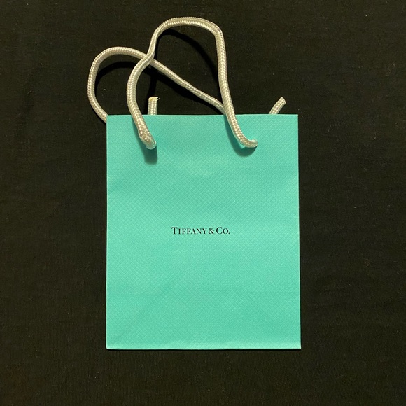 ⭐️5/$25 | TIFFANY & Co. | Mini Shopping bag & Thank you Card - Picture 2 of 3